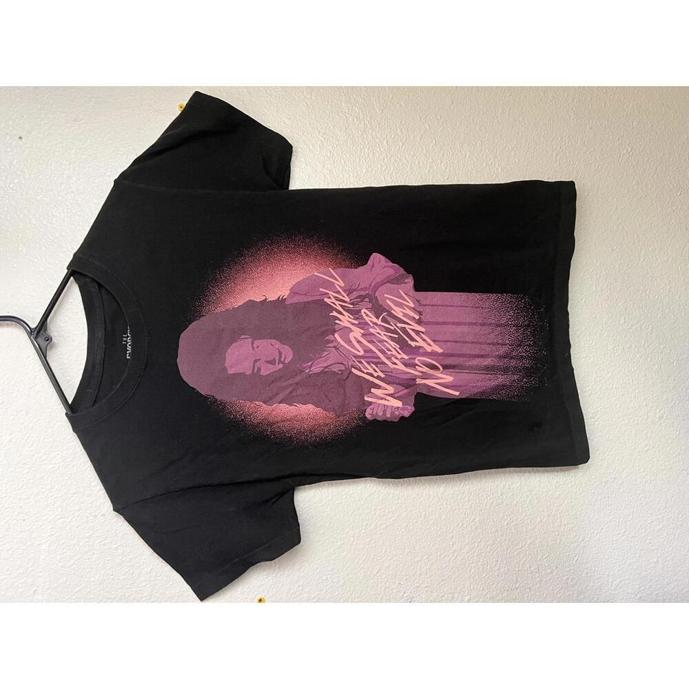 The Exorcist Believer Graphic Hot Topic T-Shirt size Small